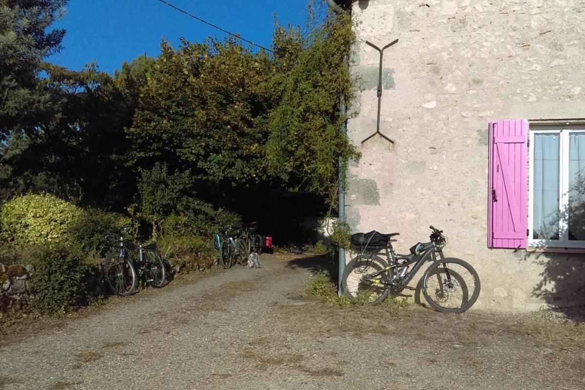 Les Glycines Villa Saint-Pierre-de-Buzet Eksteriør bilde